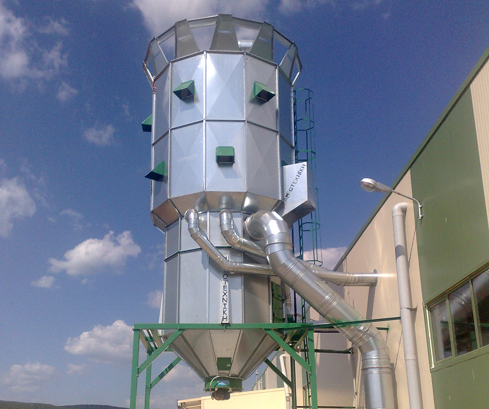 Storage Silos with vertical extractor and centrifugal fan